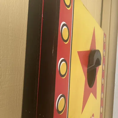 Giá treo tường cho hai bảng cornhole