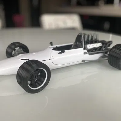 Bánh xe hai màu cho mô hình xe đua SCARBO SVF1