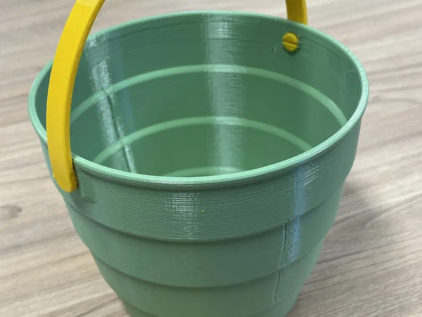 Xô và xẻng cát cho trẻ em chơi ở bãi biển - Image 2