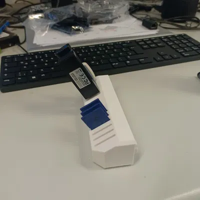 Giá đỡ USB-Flashdrive và SD-Card cho Cooler Master QUBE 500