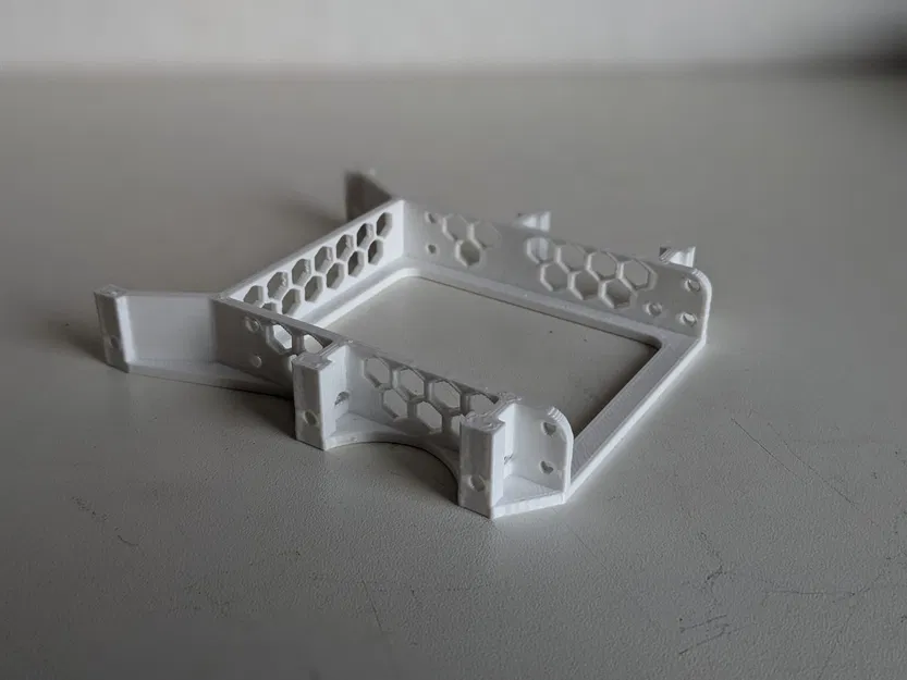 Bộ chuyển đổi SSD/HDD 2.5" sang 3.5" đa năng - Image 3