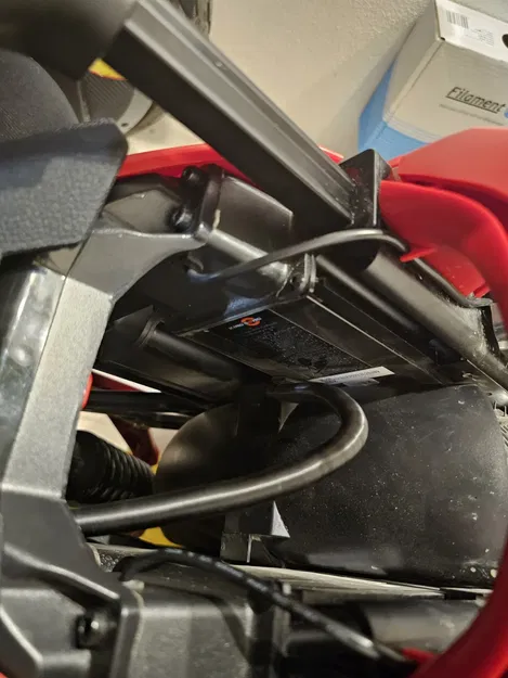 Giá đỡ pin trên Kingsong S22 PRO bên trái/phải - Image 5