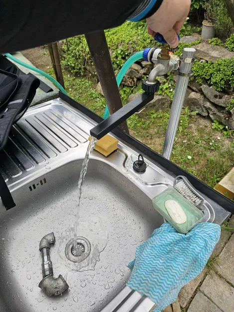 Vòi nước vườn cho ren 3/4 inch - Image 1