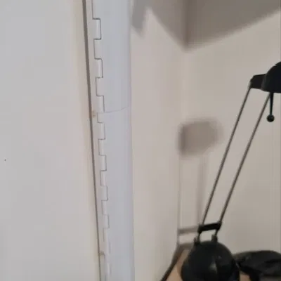 Giá đỡ cáp treo trên tường thiết kế tối giản