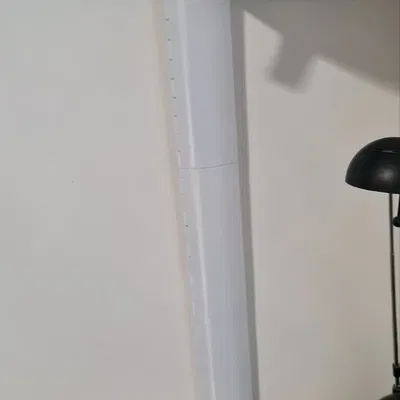 Giá đỡ cáp treo trên tường thiết kế tối giản