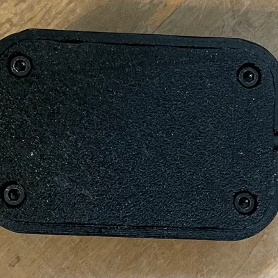 Vỏ bọc cho thiết bị Shelly Plus với nút bấm 16mm