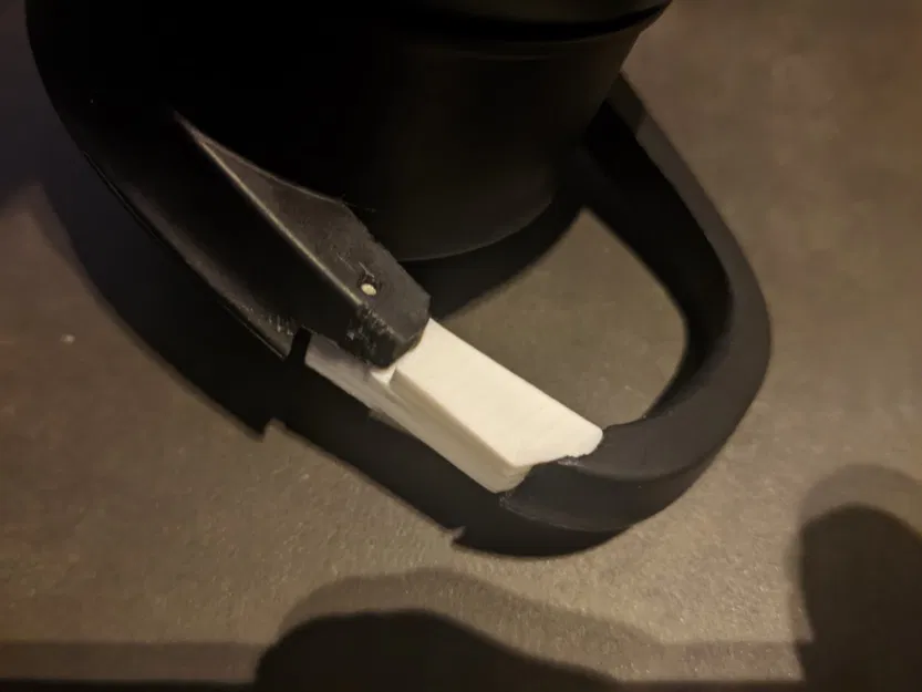 Bộ phận thay thế carabiner cho chai Under Armour 24oz - Image 4