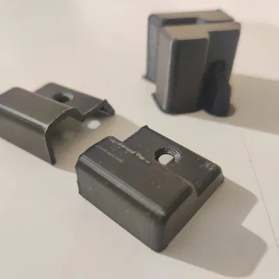 Nắp hồ sơ trượt Elddis Mistral GTX Caravan