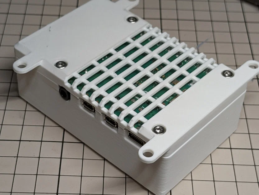 Vỏ máy tính Raspberry Pi 4 với quạt Toshiba T-318C-2 - Image 3
