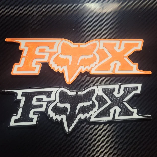 Biểu tượng đua xe Fox với thiết kế in nổi hai màu - Image 2