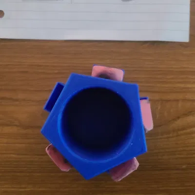 Giá đỡ bút chì và tẩy với 5 ngăn tẩy hồng