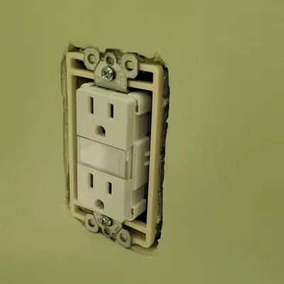 Spacer điều chỉnh cho hộp điện không đều