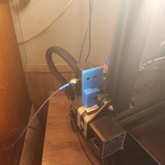 Giá đỡ cảm biến filament BTT SFS v2 cho Ender 3 v2 - Image 1