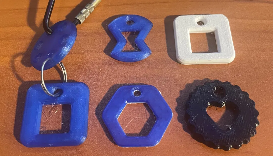 **Móc khóa cảm giác với thiết kế đa dạng và dễ nhận biết** - Image 2