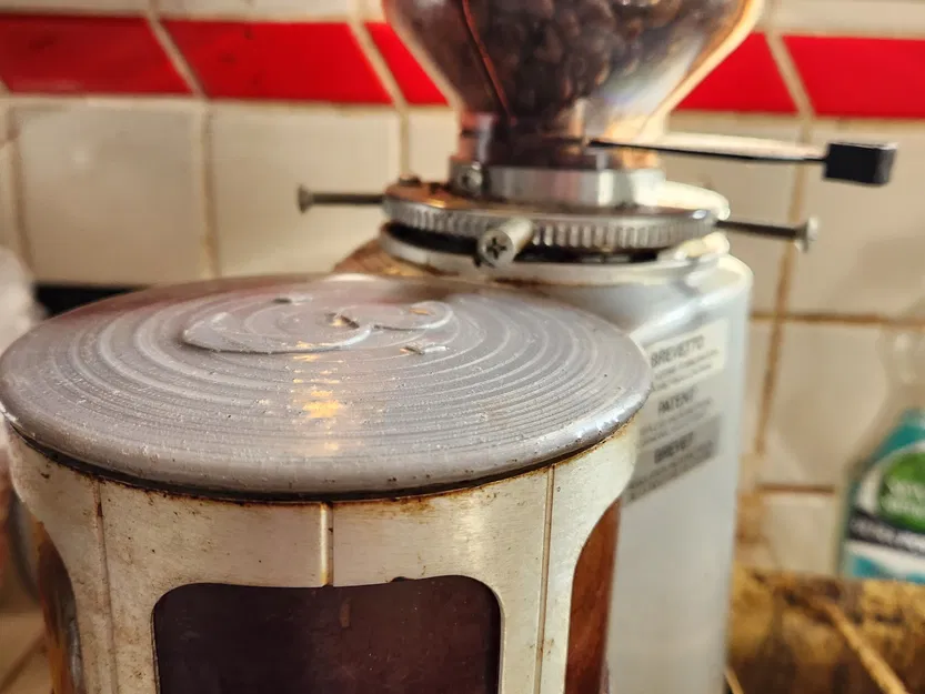 Nắp thay thế cho ngăn đựng bột cà phê Mazzer - Image 2