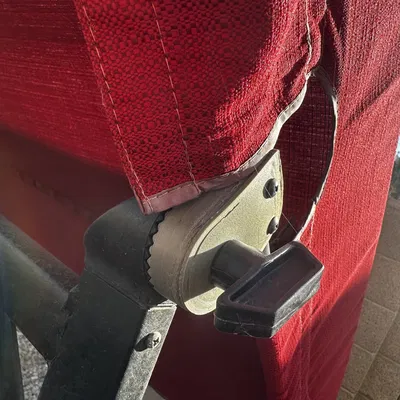 Phần kẹp thay thế có 2 lỗ cho khung mái che trên ghế xích đu B...