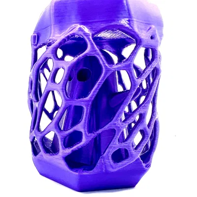 Ma dễ thương trong lồng trang trí Halloween