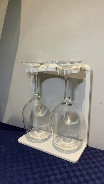 Giá đỡ ly rượu tinh tế và độc đáo - Image 1