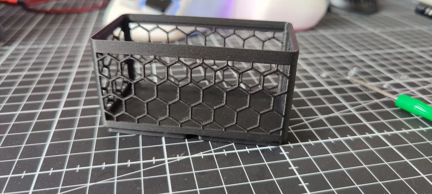 Hộp Hex Gridfinity 1x2x4.5 với chiều cao 4.5mm - Image 1