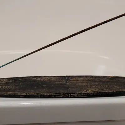 Lò đốt hương hình Wolverine đơn giản