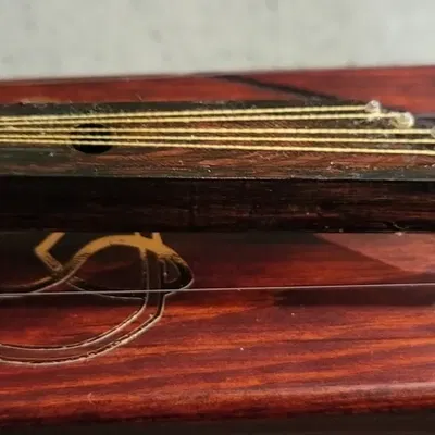 Mô hình kantele 5 dây truyền thống từ Phần Lan