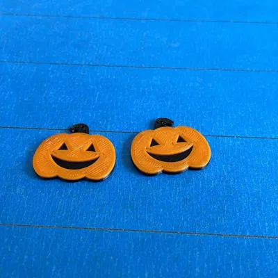 Bông tai bí ngô Halloween nhỏ và mỏng hơn