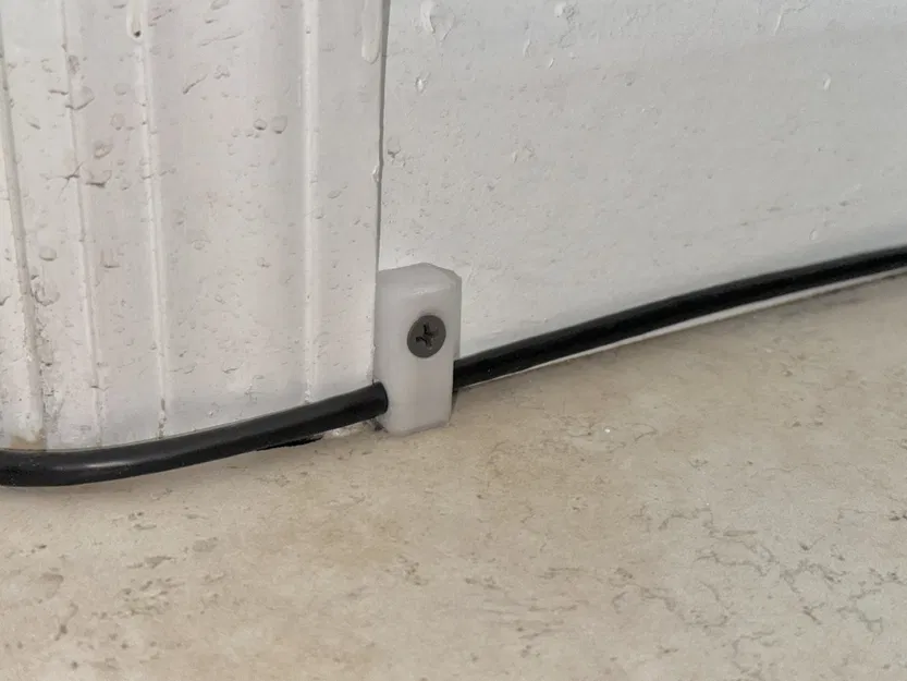 Kẹp Dây Cáp Gắn Tường - Image 1