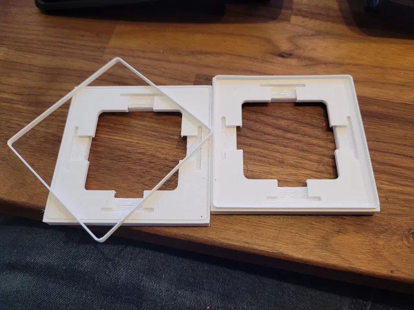 Khung cho bộ công tắc và ổ cắm Simon 54 - Image 4