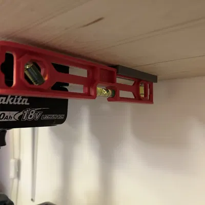 Giá đỡ mức nước Wilko màu đỏ nhỏ