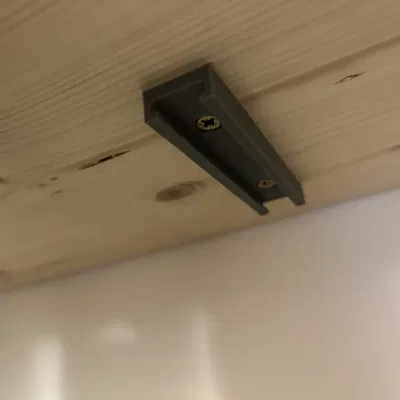 Giá đỡ mức nước Wilko màu đỏ nhỏ