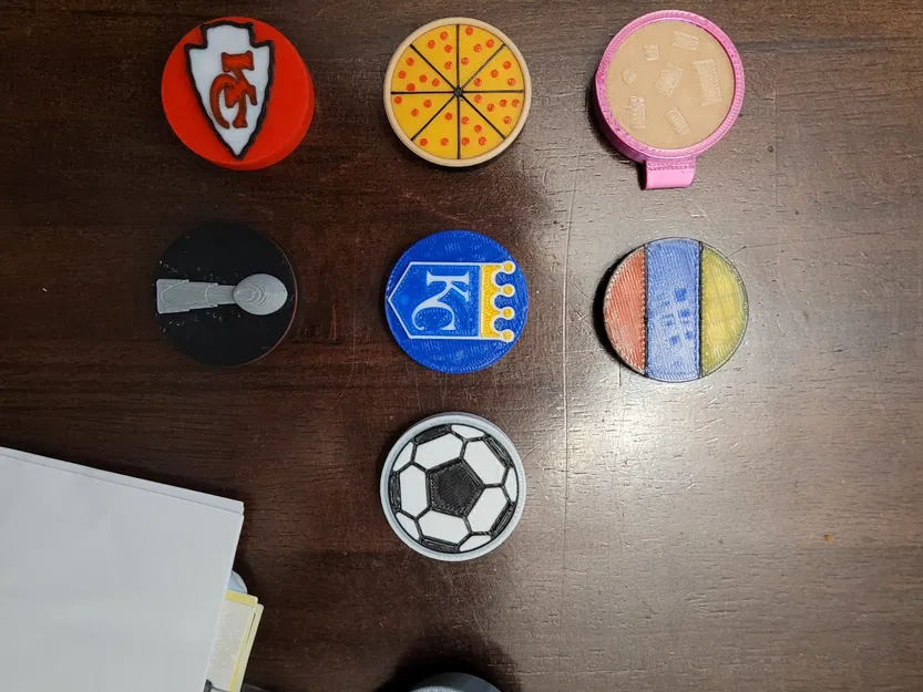 Nắp cuộn thẻ tên đa dạng cho đồng nghiệp - Image 1