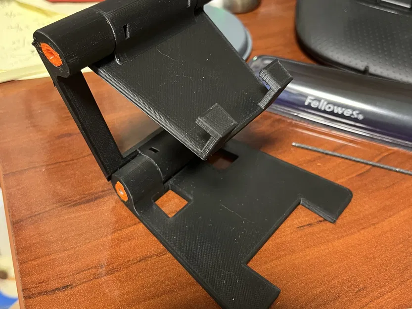 Giá đỡ điện thoại di động in từ file 3MF đã chỉnh sửa - Image 1