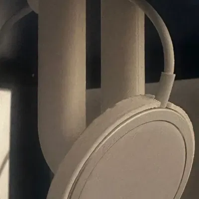 Giá đỡ iPhone Magsafe với lỗ cho nam châm