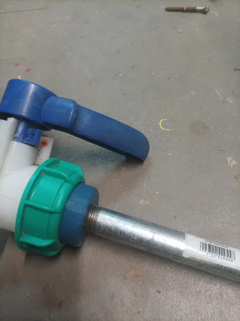 Nắp IBC Container với lỗ 50 mm và ren trong 1/2 - Image 2