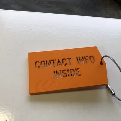 Thẻ hành lý với khe trượt thẻ thông tin liên lạc