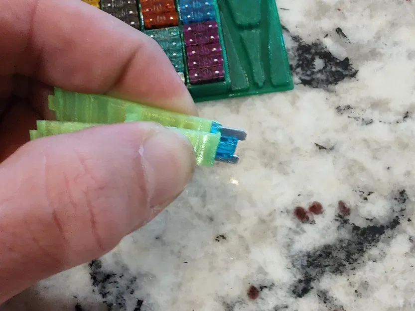 Hộp đựng và dụng cụ kéo fuse cho fuse ô tô mini thấp profile - Image 3