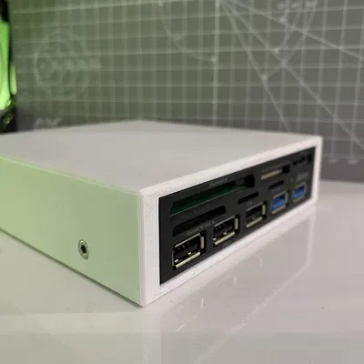 Hộp Akasa AK-ICR-16 cho đầu đọc thẻ SD và USB