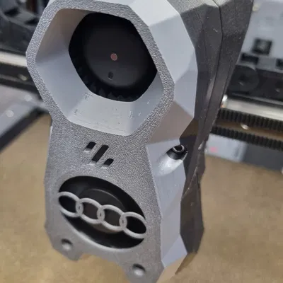 Nắp bảo vệ Voron Stealthburner với biểu tượng Audi