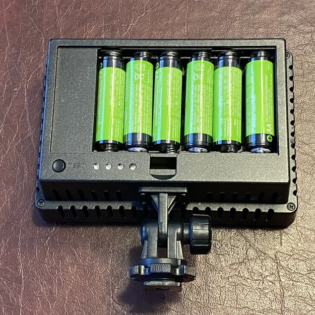Cửa pin thay thế cho đèn LED Neewer CN-160 - Image 3
