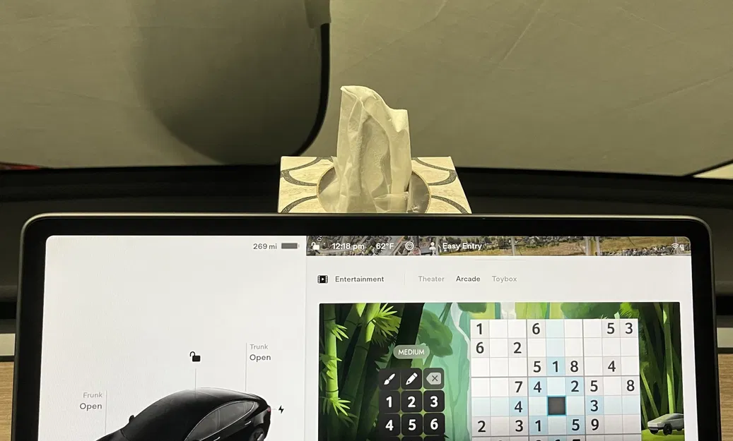 Giá đỡ hộp giấy cho Tesla Model 3 năm 2022 - Image 3