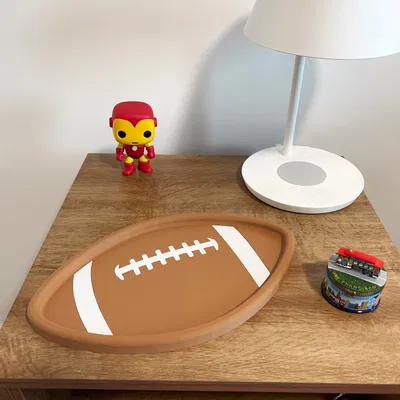 Khay bóng đá biểu tượng cho không gian sống và phòng ngủ