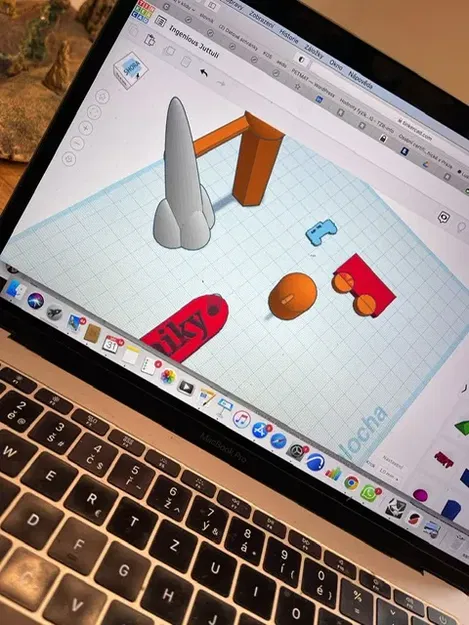 Mô hình cây với những chú chim đầy màu sắc - Image 14