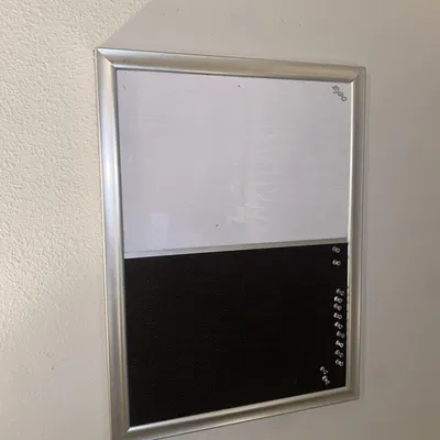 Giá treo tường kiểu Pháp cho khung tranh nhẹ nhàng