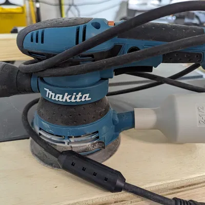 Bộ chuyển đổi Shop-Vac cho máy đánh nhám ngẫu nhiên 5" Makita