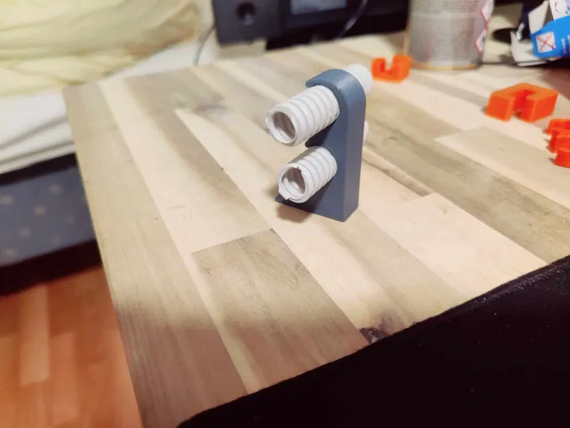 Giá đỡ cho 2 ống dẫn 16mm - Image 3