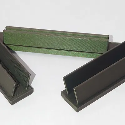 Giá đỡ danh thiếp và biển tên cho văn phòng