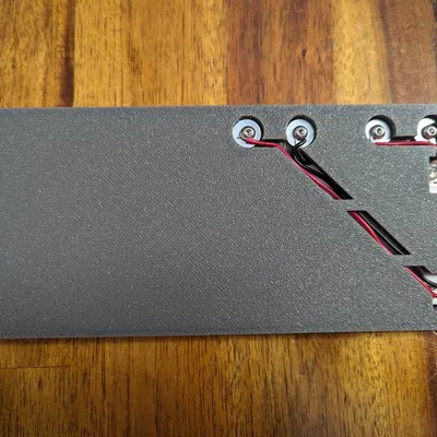 Giá đỡ breadboard với đầu nối nguồn và mặt đất chung