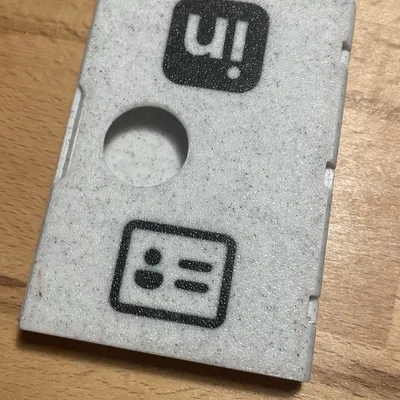 Giá đỡ danh thiếp với thẻ NFC tích hợp