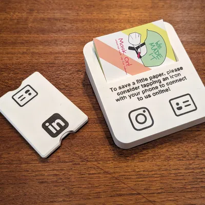 Giá đỡ danh thiếp NFC - Kết nối hiệu quả và giảm lãng phí