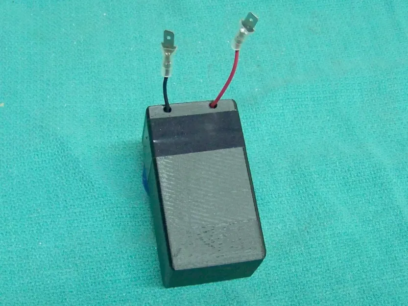 Vỏ pin chì 6V 2AH cho hai pin 18650 - Image 1